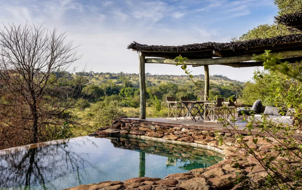 Singita Grumeti Reserve - Tour in a private concession