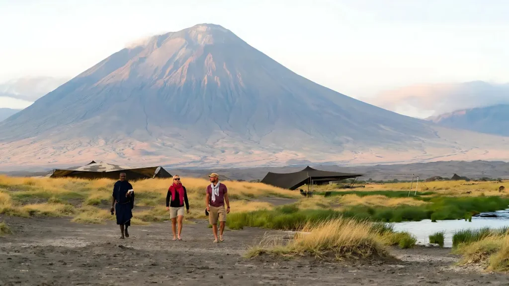 Why is Lake Natron so dedadly, is it good idea to visit lake natron in Tanzania 2025